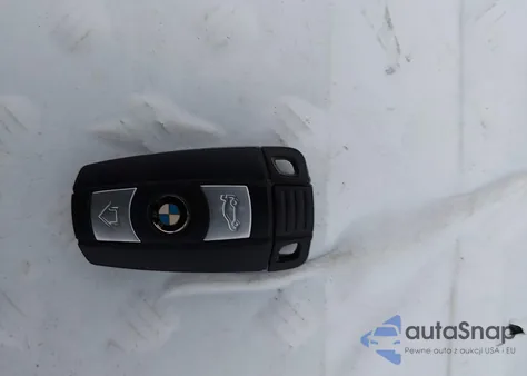 2015 BMW X1 xDrive28I z USA, uszkodzony, nr VIN WBAVL1C58FVY37680